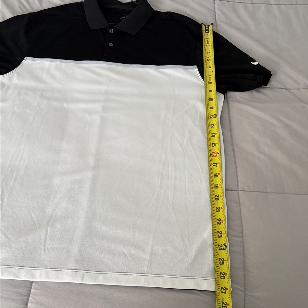 Nike Men's Golf Polo Shirt in Black and White